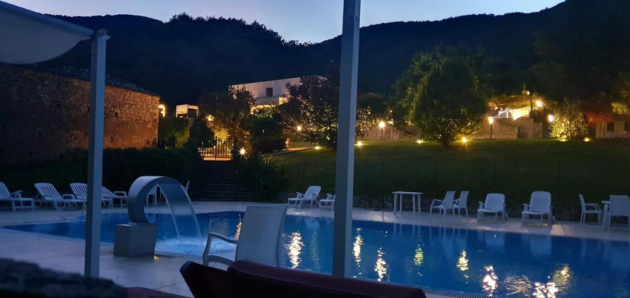 Sotto Il Cielo Hotel Пиньола Экстерьер фото