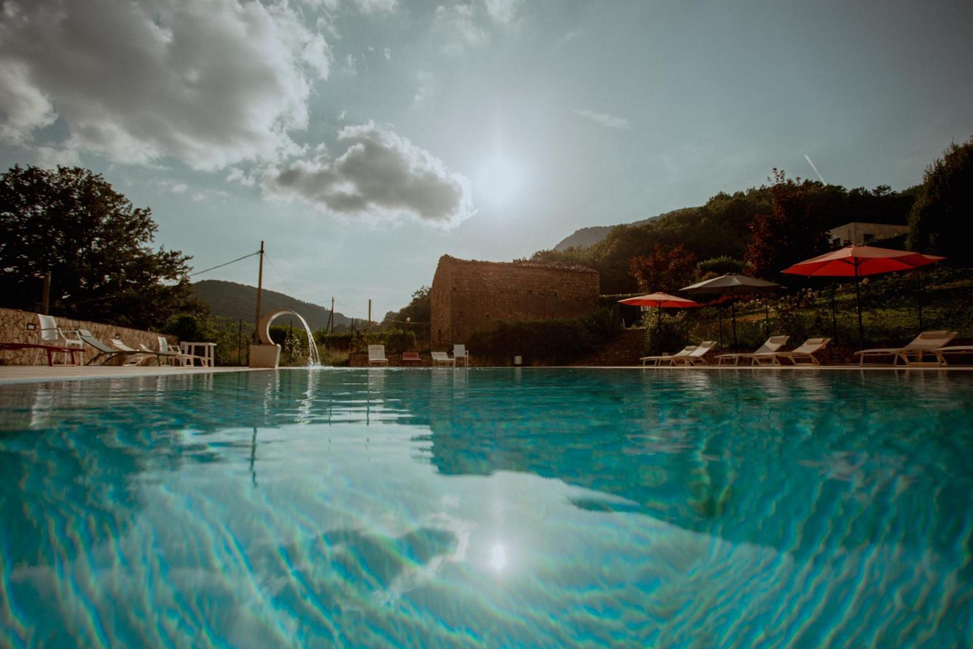 Sotto Il Cielo Hotel Пиньола Экстерьер фото